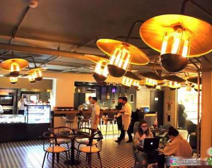 novoe-bistro-ot-azbuka-vkusa-na-manezhnoj-ploshchadi-4